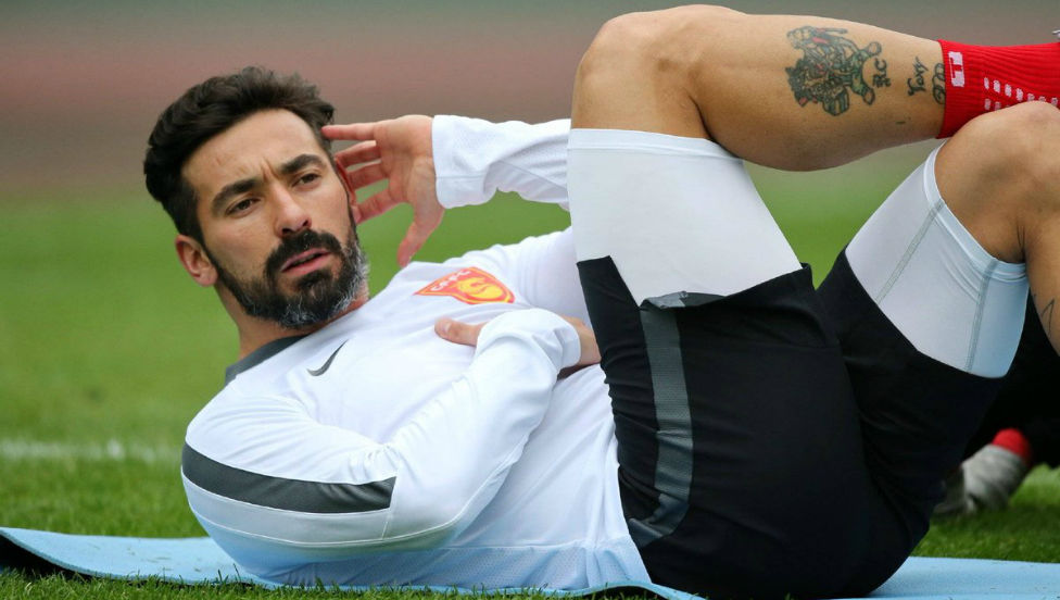 Минус €9 млн: Эсекьель Лавесси («Хэбэй Чайна Форчун»). Стоимость игрока: €5 млн.